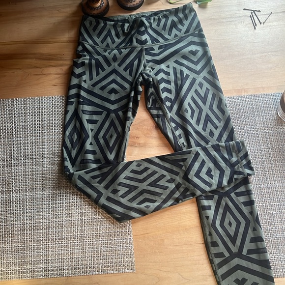 Lululemon full length - Picture 2 of 2